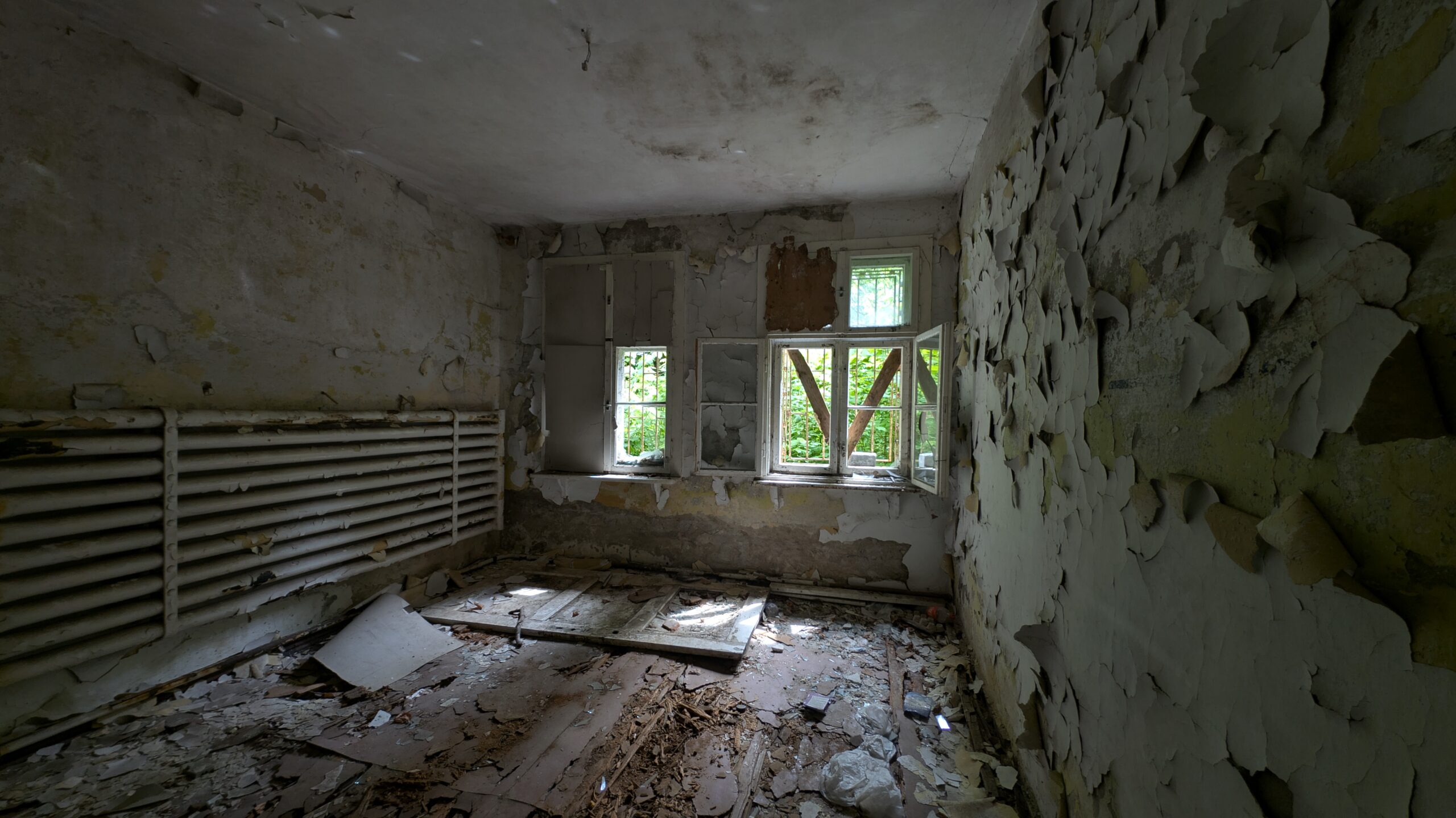 Opuszczone budynki szpitala psychiatrycznego srebrniki, Gdańsk, pomorskie — zdjęcie 3