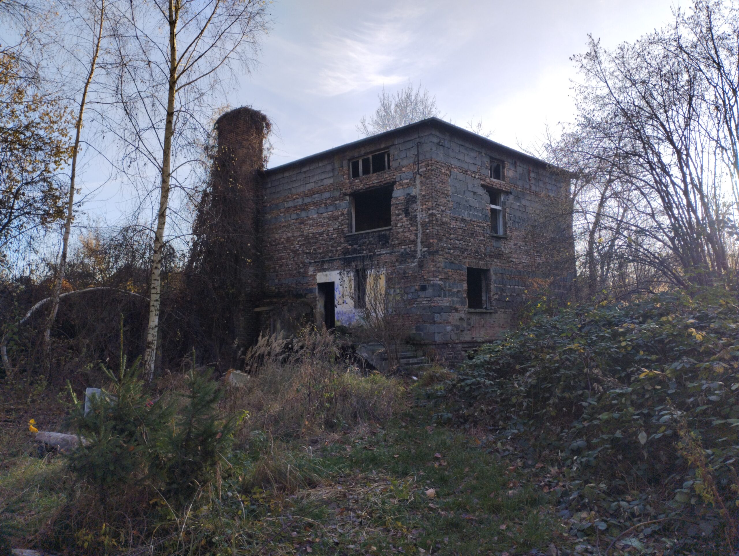 Opuszczony dom jednorodzinny tzw. Pawilon Mysłowice