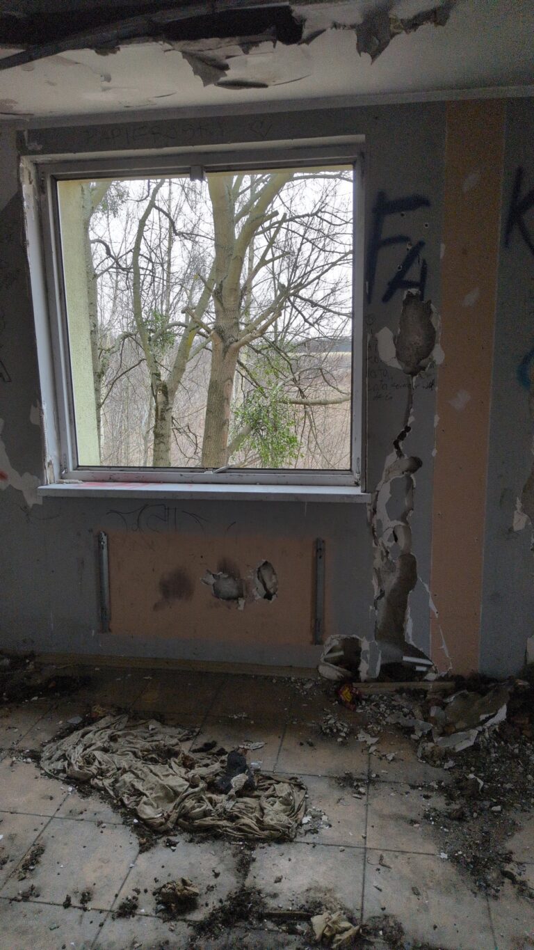 Opuszczone budynki techbud, Osielsko, województwo kujawsko-pomorskie - zdjęcie 7