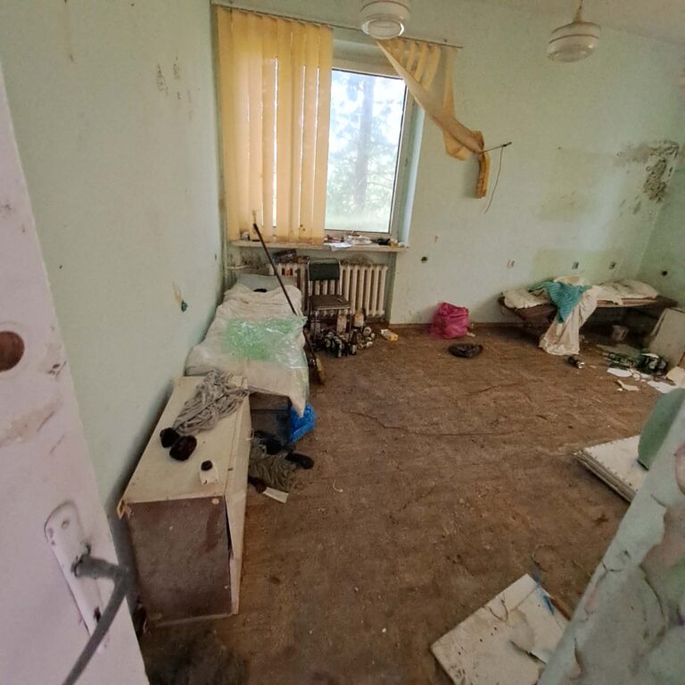 Opuszczony Stomatologiczny Ośrodek Zdrowia NFZ, Suchy Las, województwo wielkopolskie - zdjęcie 5