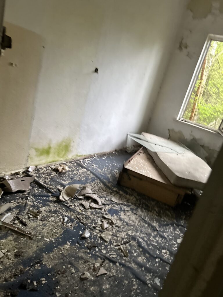 Opuszczony ośrodek kolonijny, Nowa Kaletka, województwo warmińsko-mazurskie - relacja z 05.2026, zdjęcie 7