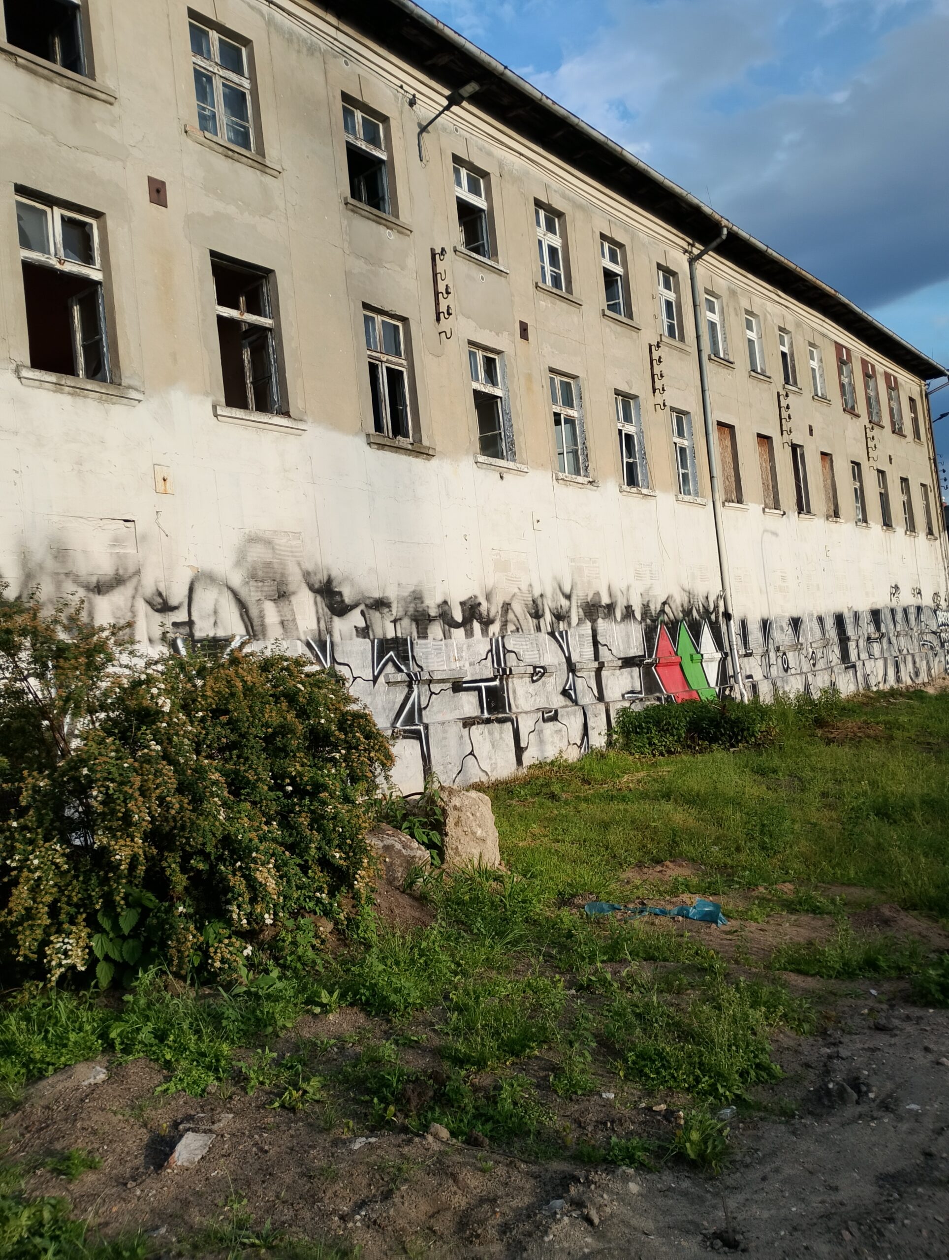 Opuszczony blok mieszkalny Sosnowiec