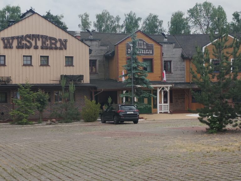 Opuszczony Hotel Western, Niwy, województwo kujawsko-pomorskie - relacja z 06.2026, zdjęcie 1