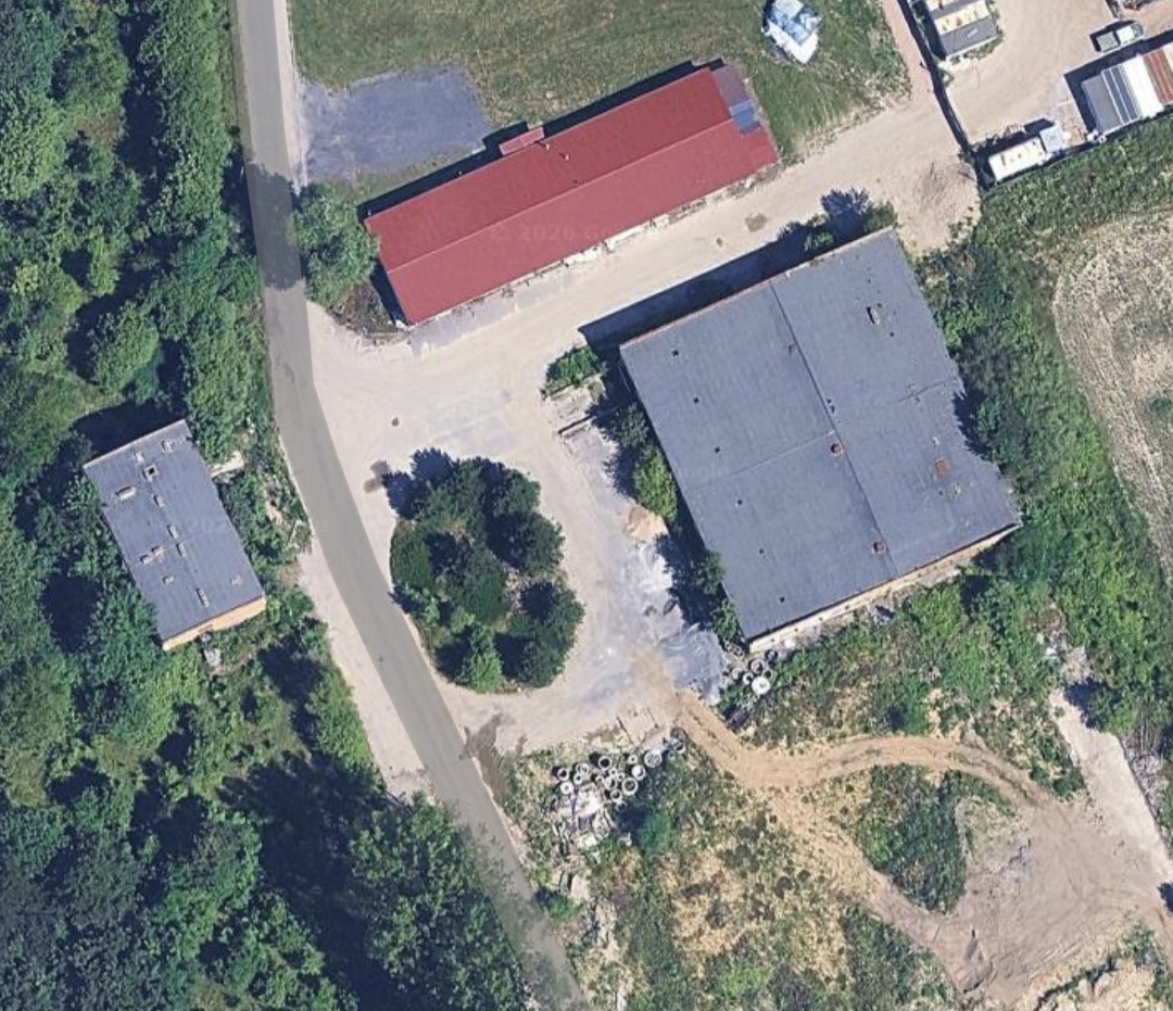 dawna hala zakładu ogrodniczego Agrea, znana również jako opuszczone pgo w Lubinie Lubin
