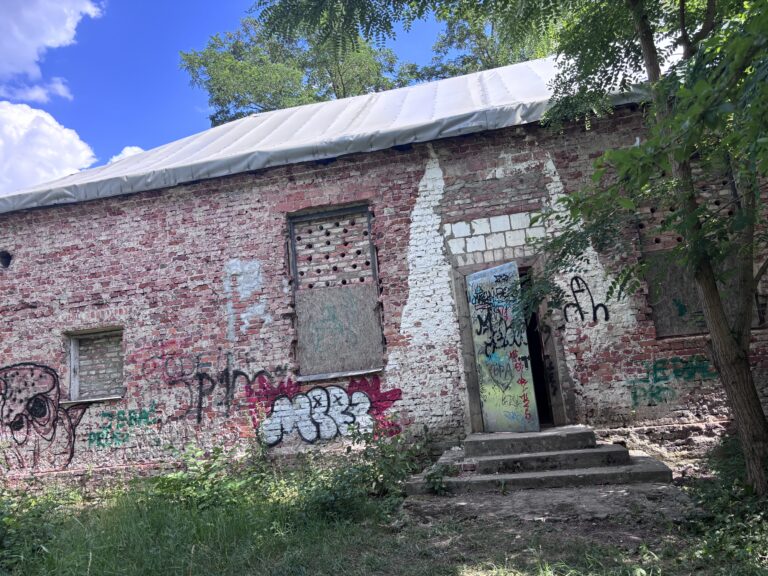 Opuszczony Budynek przy 2 Willach, Warszawa, województwo mazowieckie - relacja z 06.2026, zdjęcie 2