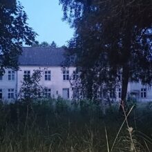 Dawna opuszczona szkoła w Pszczółczynie Pszczółczyn
