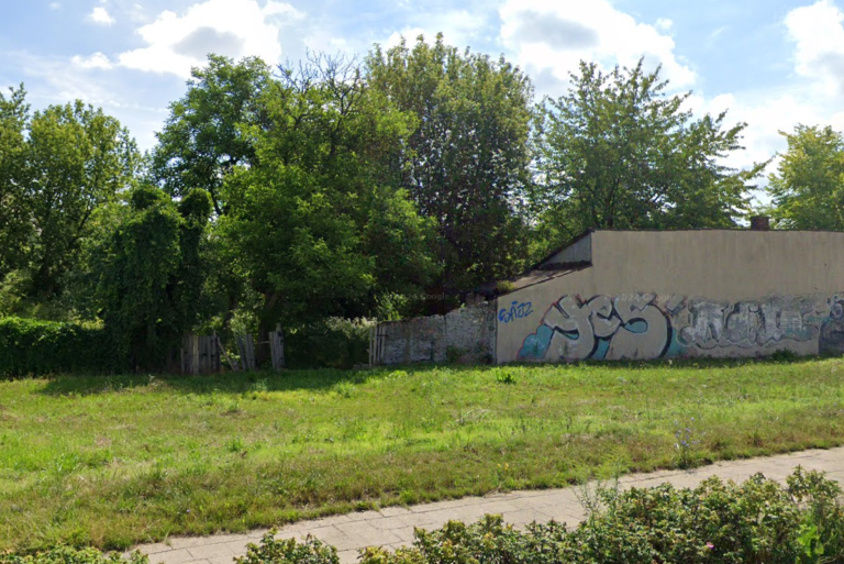 Opuszczony dom na parkitce, Częstochowa, województwo śląskie - zdjęcie 1